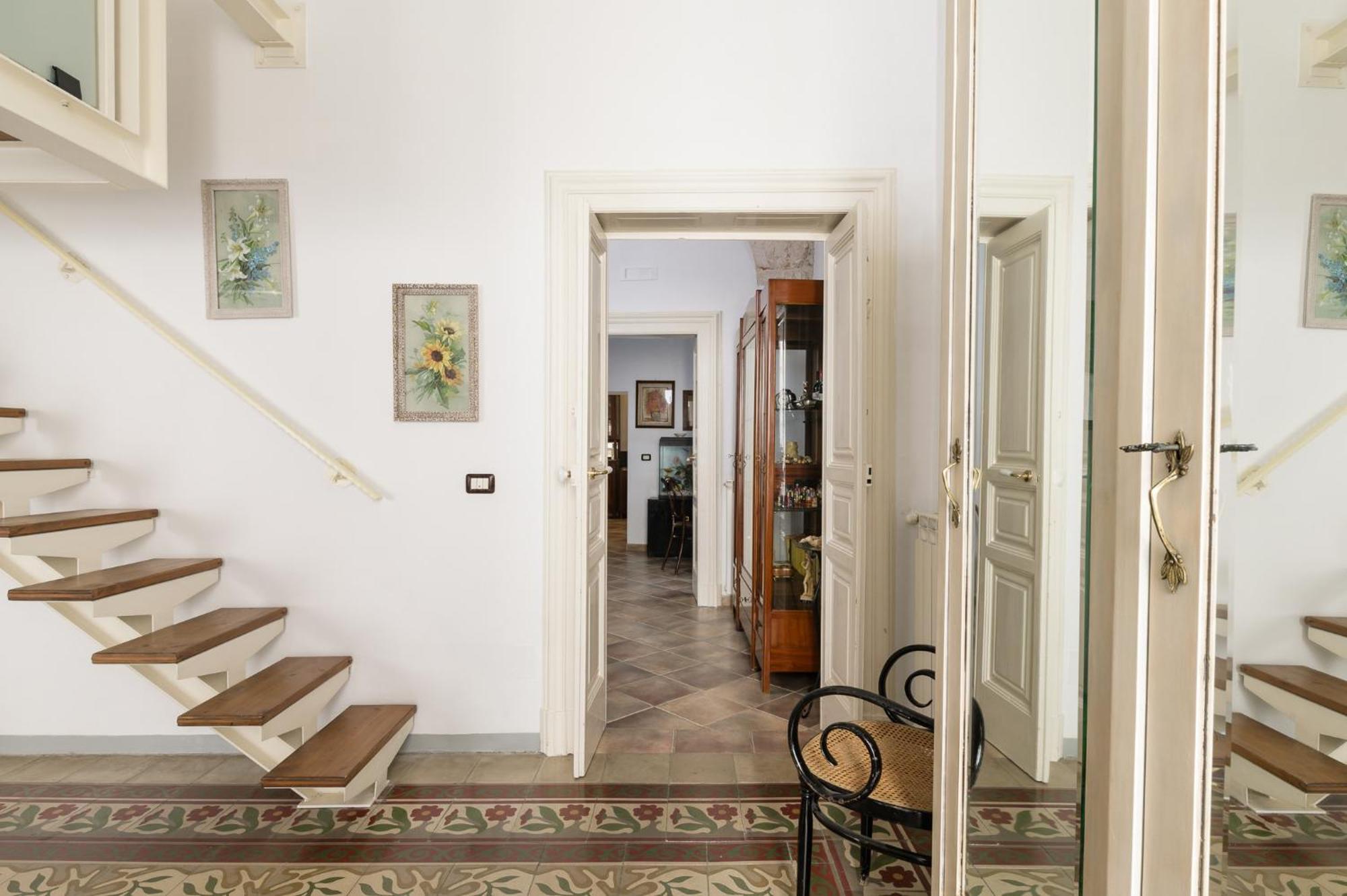 Appartamento Vintage Con Balcone By Wonderful Italy أوستوني المظهر الخارجي الصورة