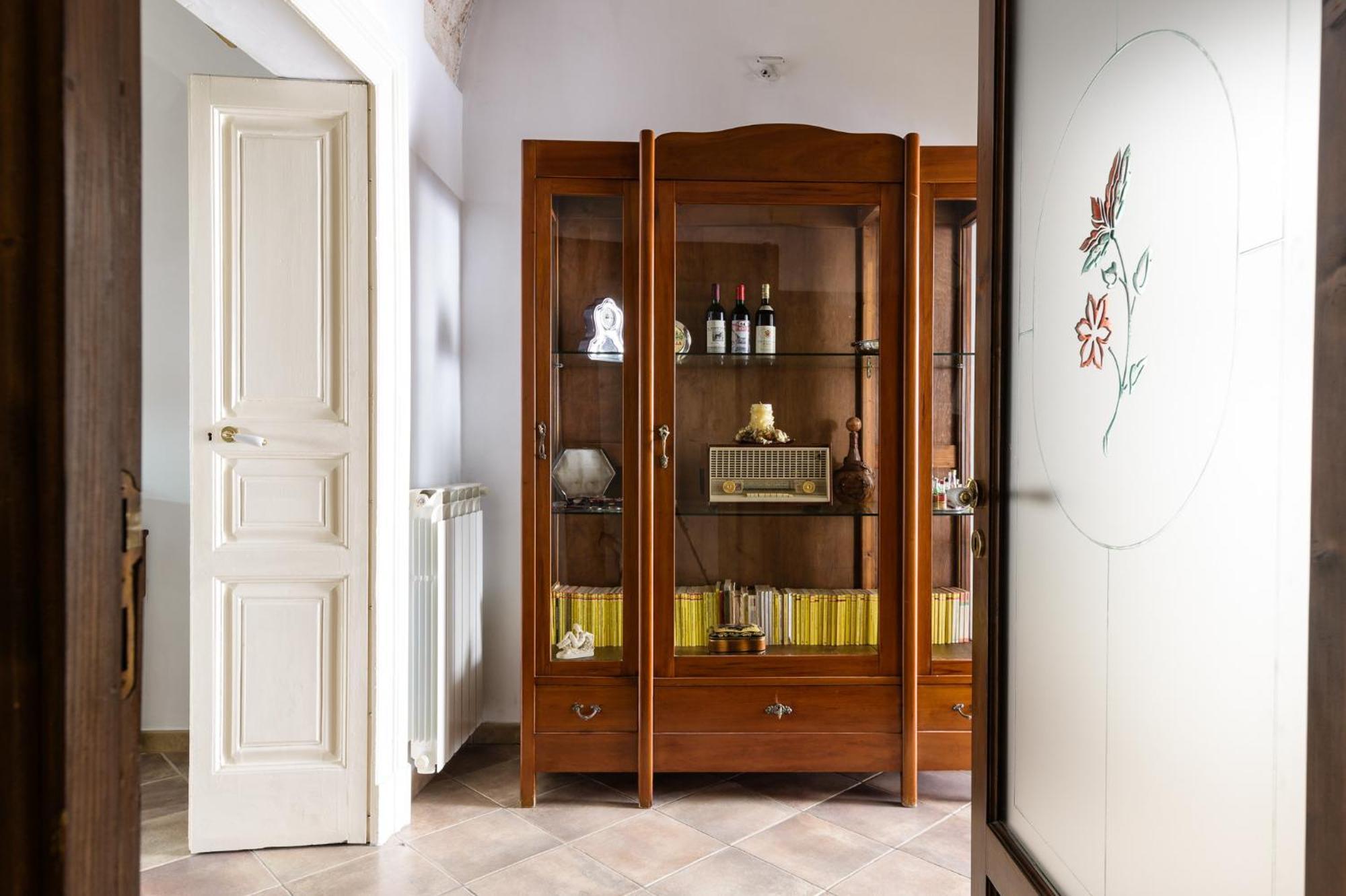 Appartamento Vintage Con Balcone By Wonderful Italy أوستوني المظهر الخارجي الصورة